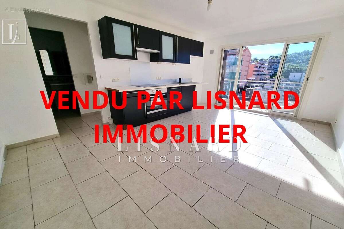 Appartement à VALLAURIS