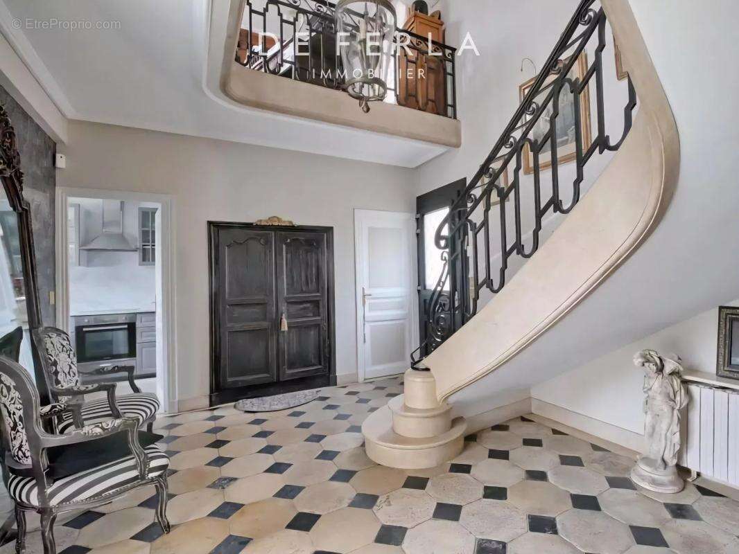 Maison à SAINT-MAUR-DES-FOSSES