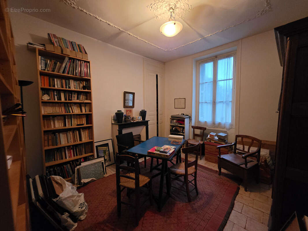 Maison à TOURNON-SAINT-MARTIN