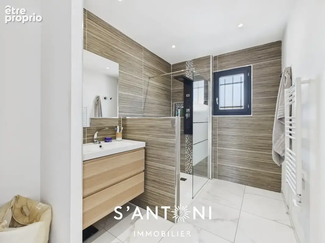 Maison familiale de 130 m² avec piscine - photo 10