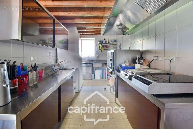 Propriété avec gîtes et chambres d’hôtes dans dépendances séparées et Maison bressane rénovée de 140 m² – Terrain 4374 m² –LOUHA - photo 20