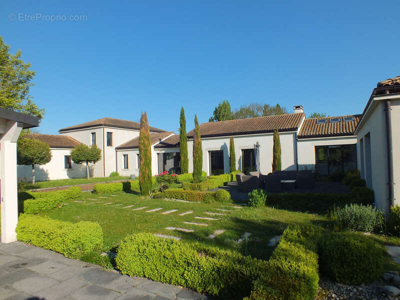 Maison à SEMUR-EN-AUXOIS