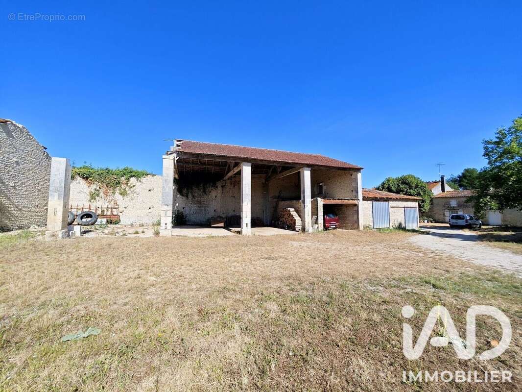 Maison 190 m² à Paille  - photo 7