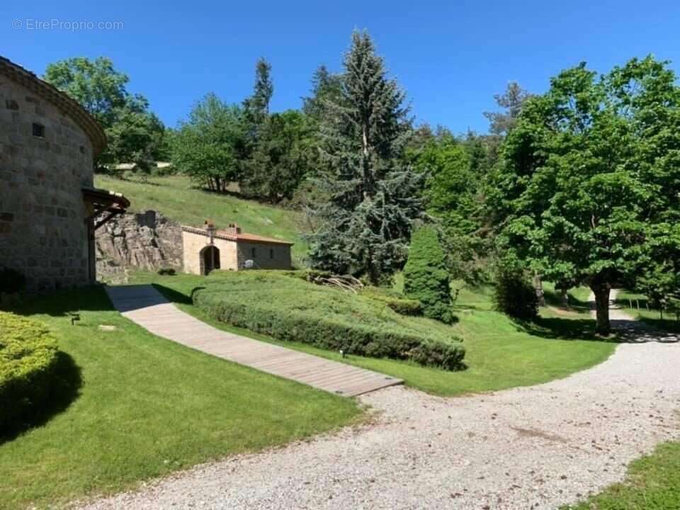 Autre à SAINT-APOLLINAIRE-DE-RIAS