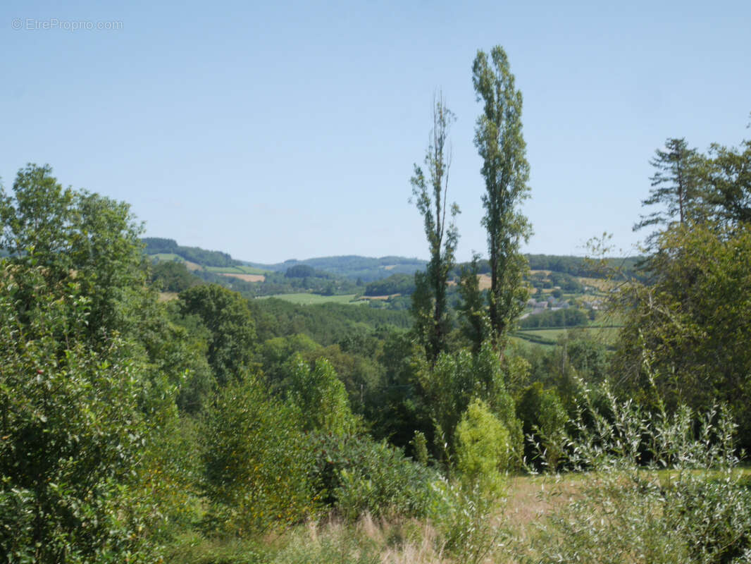Maison à MONTIGNY-EN-MORVAN