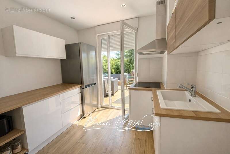 Appartement 3 pièces de 75 m² en rez-de-chaussée avec jardin privatif de 175 m², terrasse, cave et dépendance - Toul (54200) - photo 5