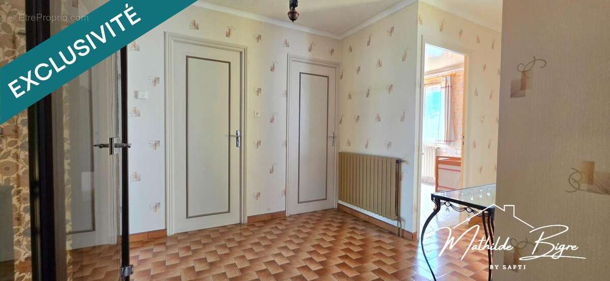 Maison 155 m² à Saint-Germain-Lembron  - photo 6