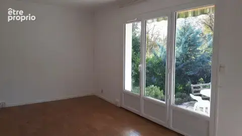 Vence - Quartier résidentiel proche collège - Villa californienne avec piscine + dépendance. - photo 16