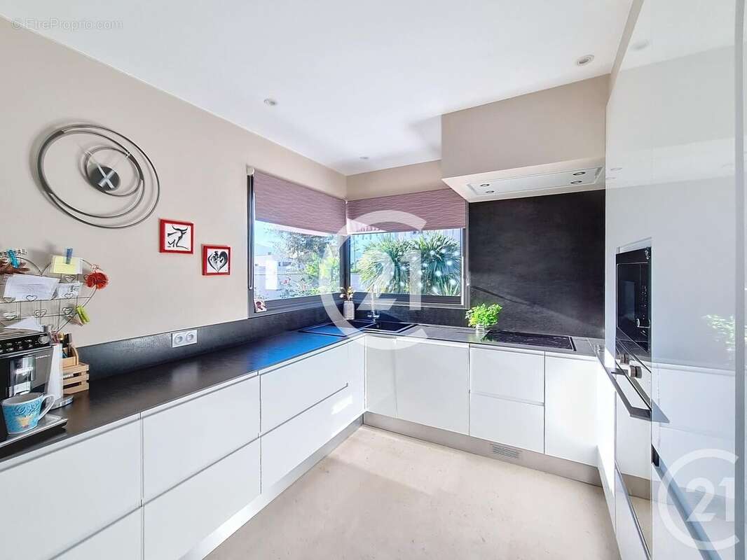 Maison à LATOUR-BAS-ELNE