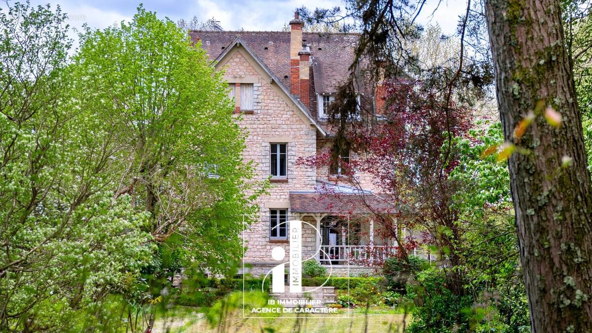 Maison à FONTAINEBLEAU