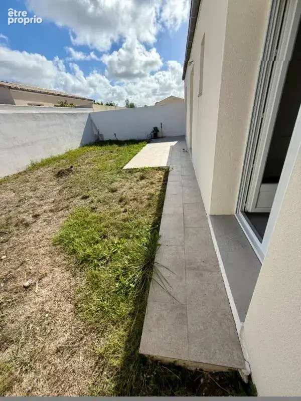 Maison Semussac 17120 5 pièce(s) 99 m2 garage jardin - photo 8