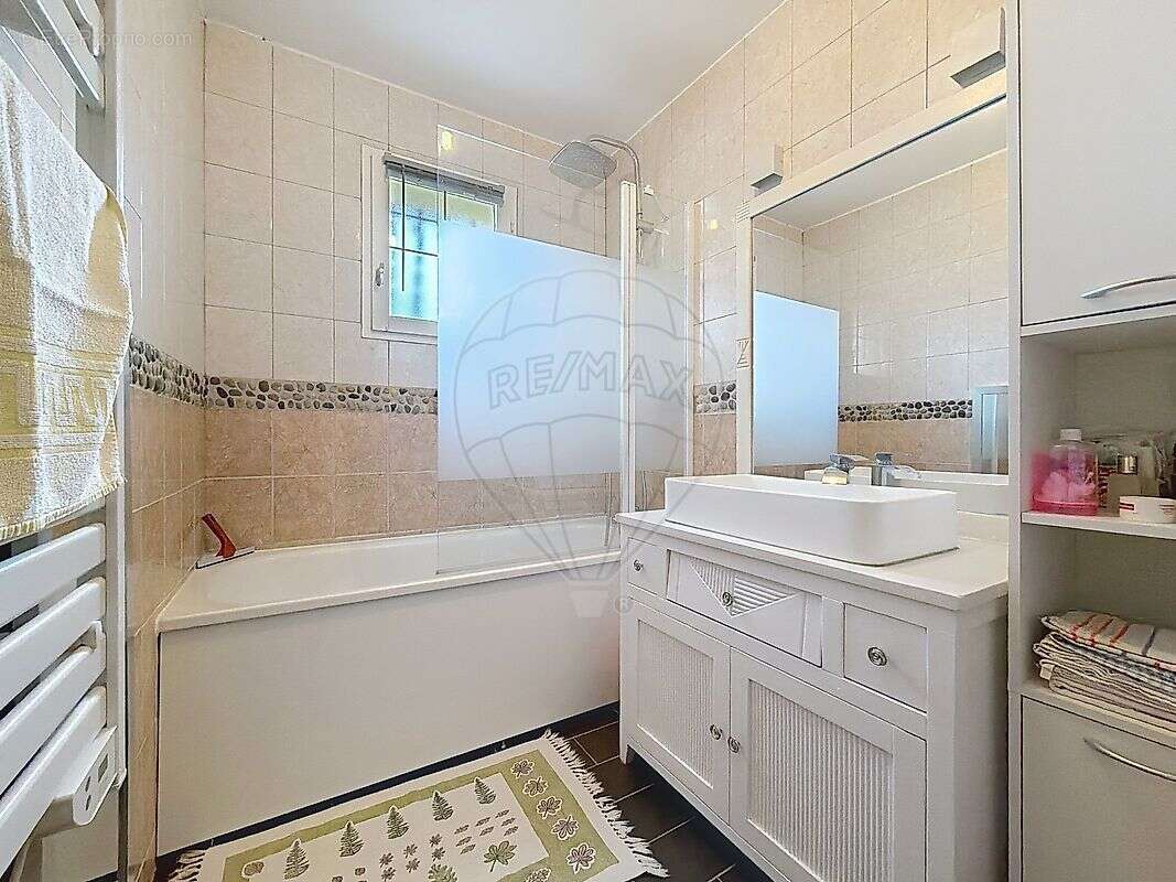 Maison à VILLETHIERRY