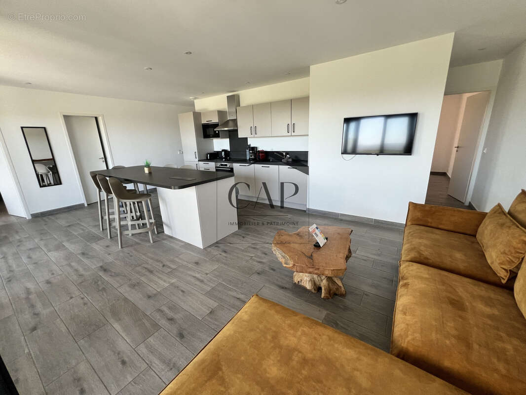 ACTE EN MAIN   Villa T5 avec Piscine Privative Chauffée   Domaine 5***** à Lecci   Investissement Premium - photo 2