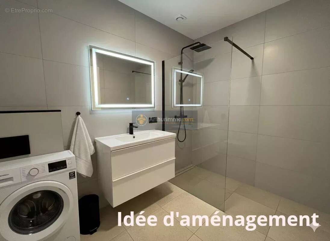 Appartement à FREJUS