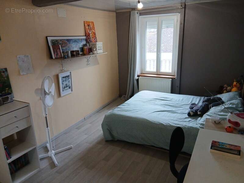 Maison à SAINT-LEOPARDIN-D'AUGY