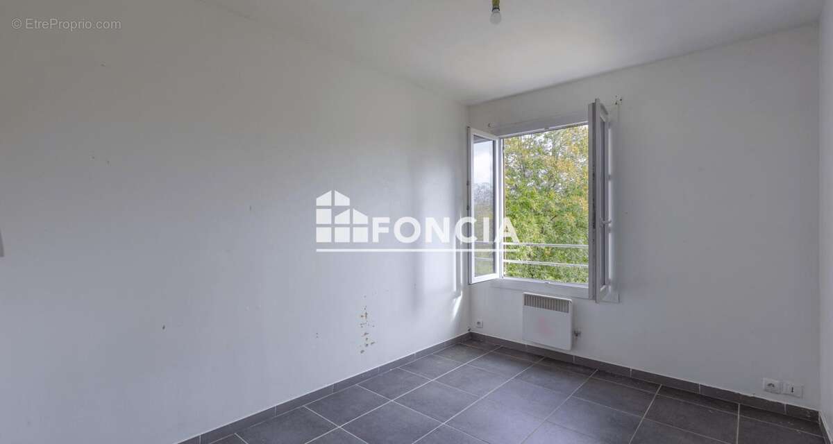 Pavillon sur sous-sol à La fuye - photo 5