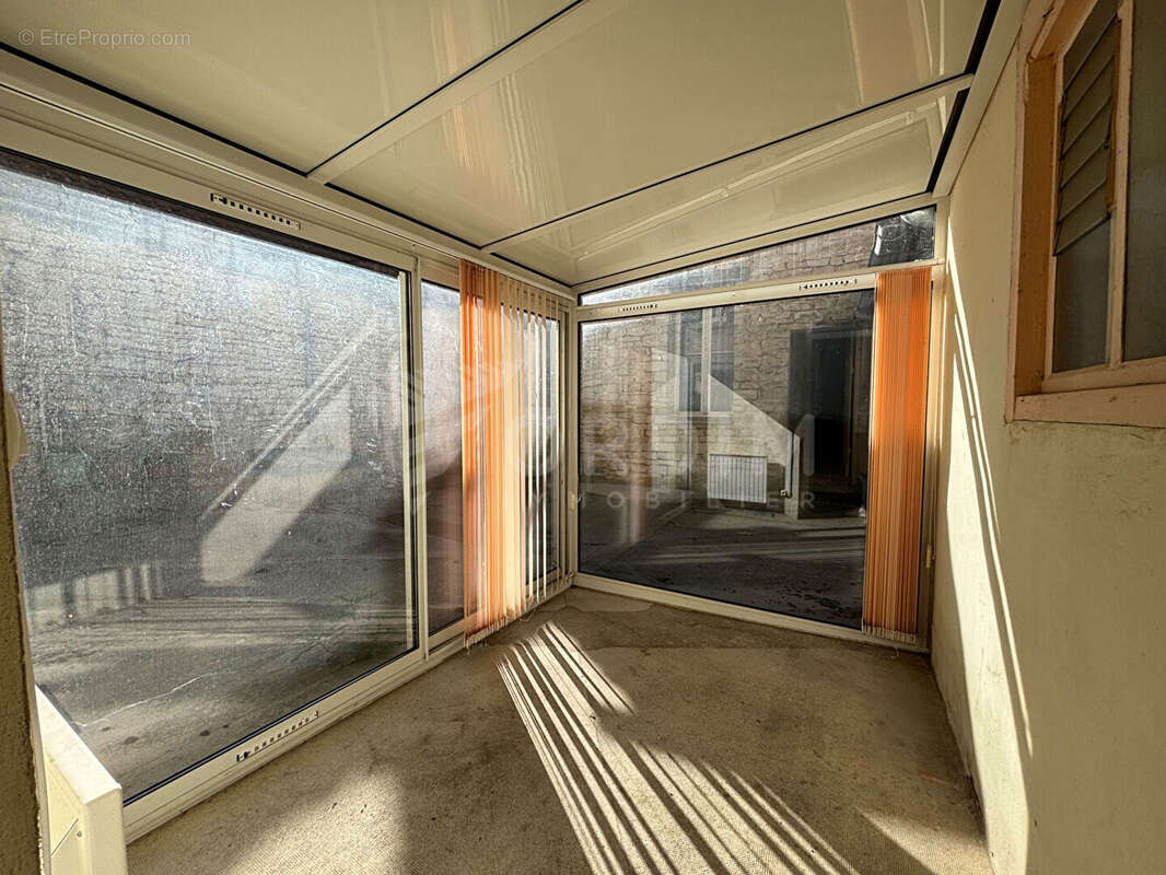 Maison à ANCY-LE-FRANC