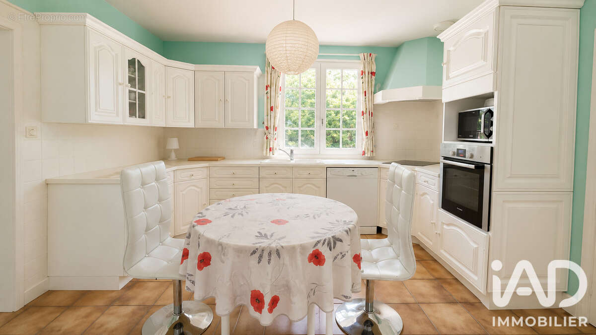 Maison 146 m² à La Selle-Sur-Le-Bied  - photo 9
