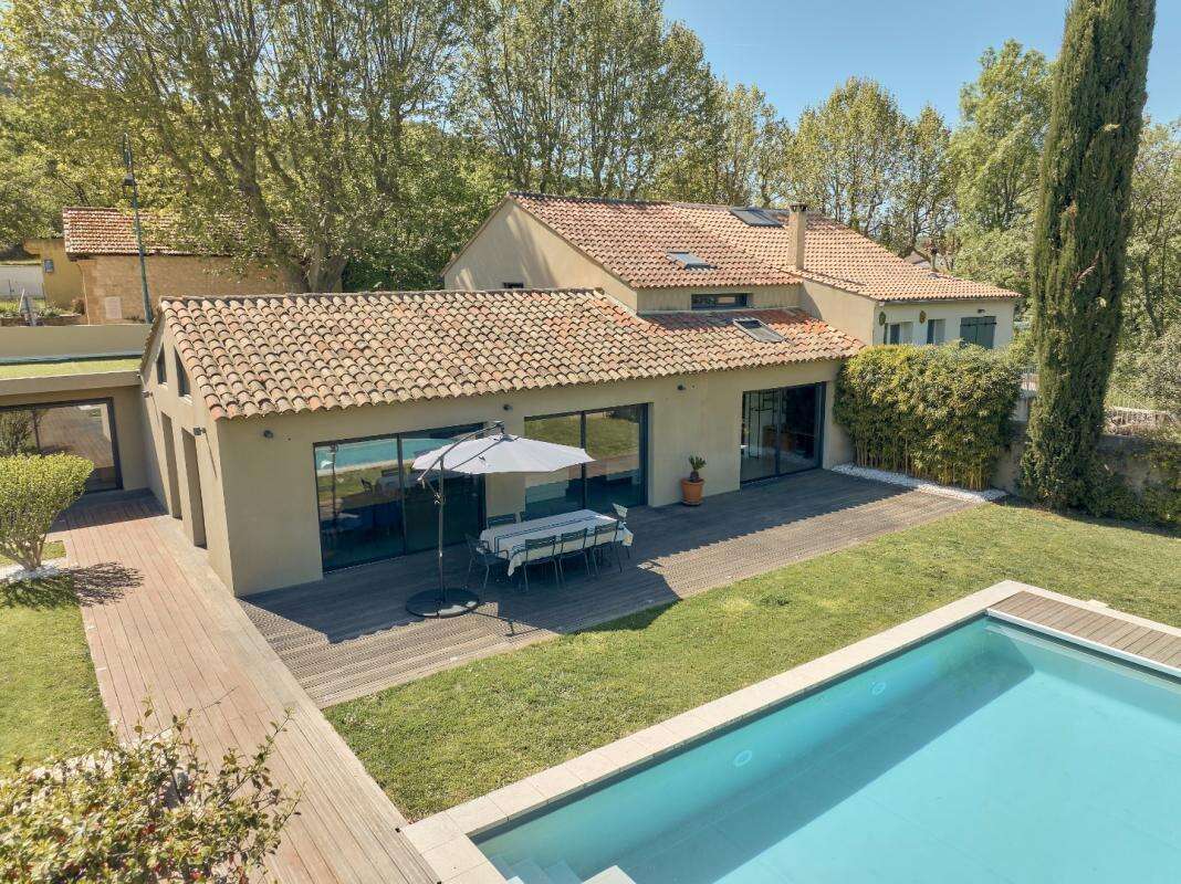 Maison à LE PUY-SAINTE-REPARADE