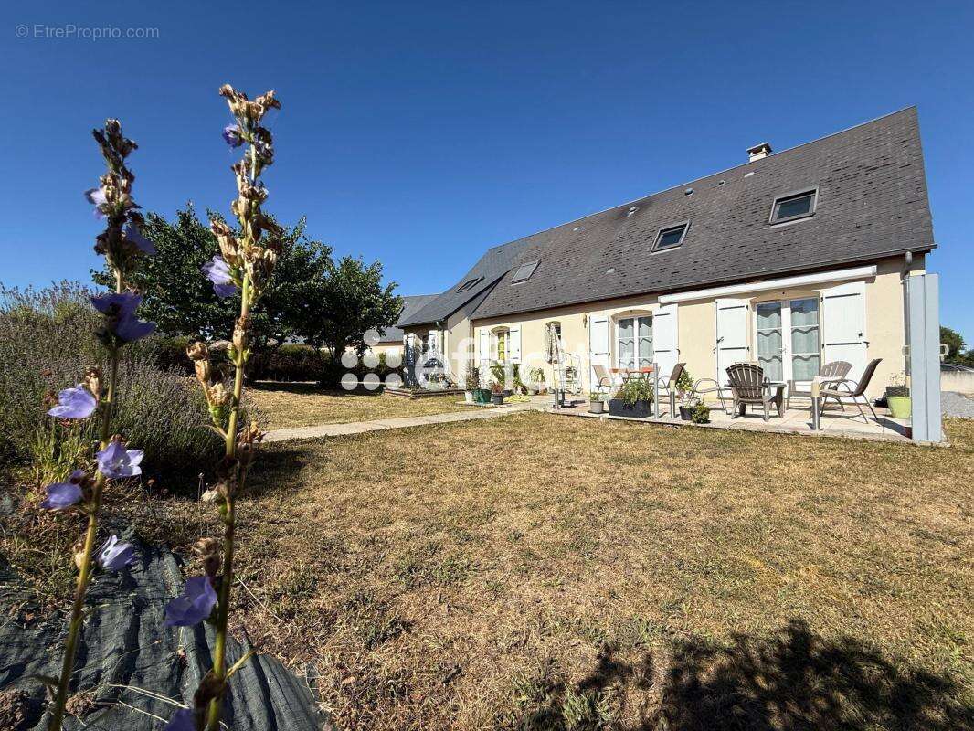 Maison à SAINTE-MAURE-DE-TOURAINE