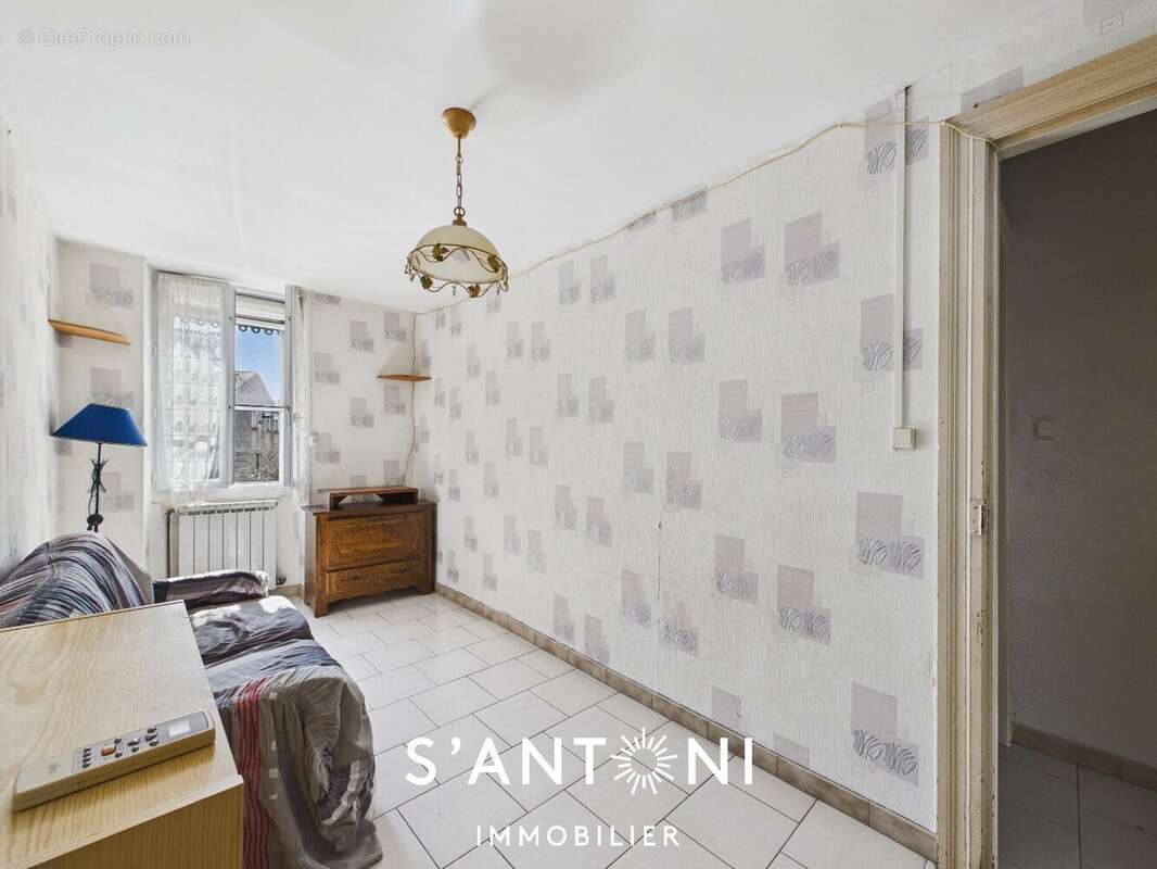 Maison à SERVIAN