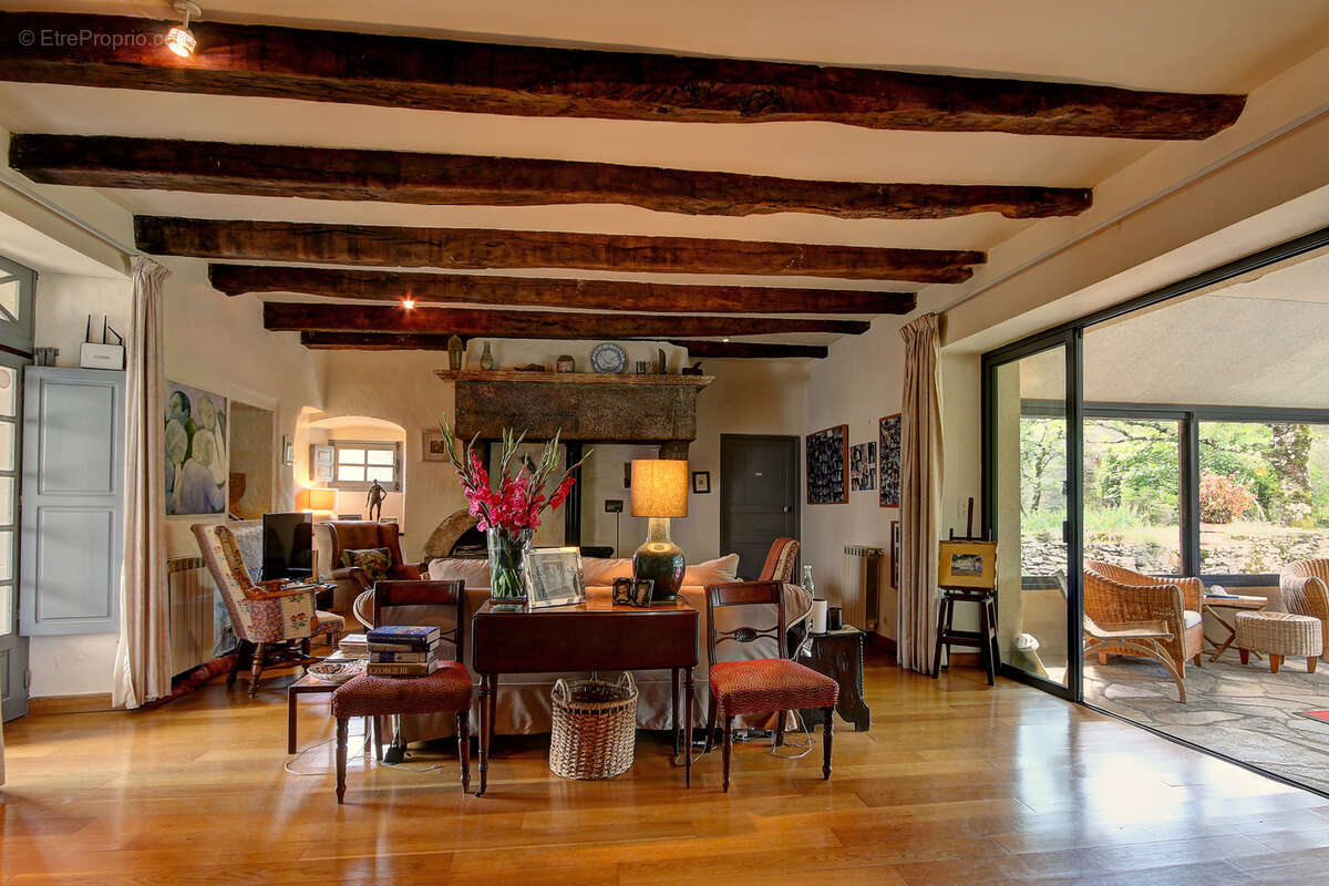 Maison à SAINT-CIRQ-LAPOPIE