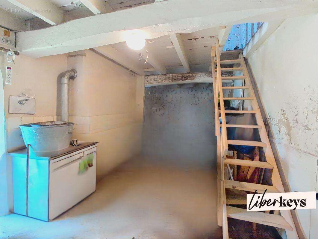 Maison à MONTREUIL-BELLAY