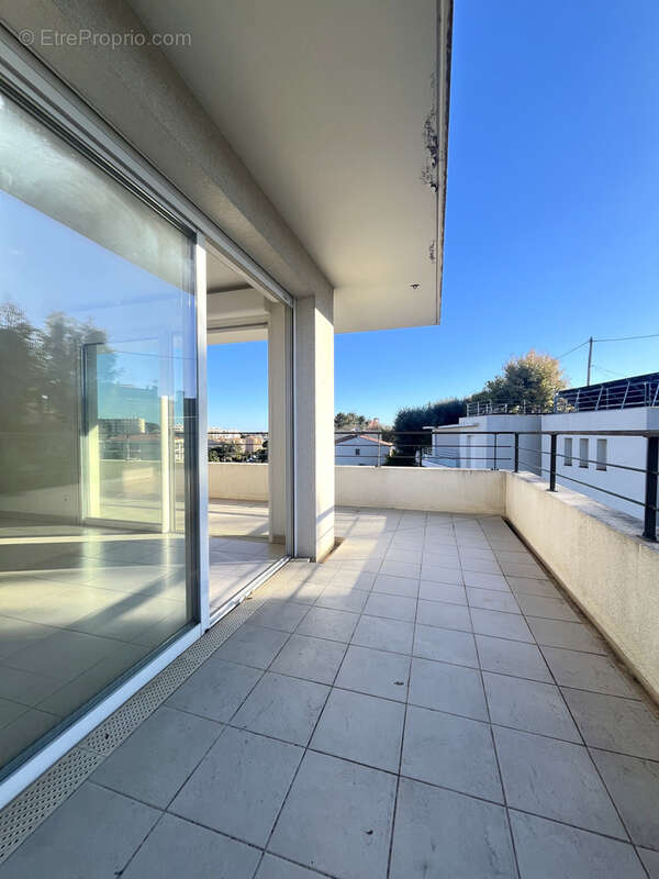 Appartement avec garage parking et vue mer - photo 2