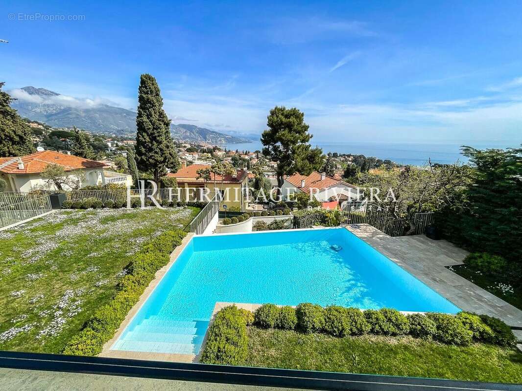 Maison à ROQUEBRUNE-CAP-MARTIN