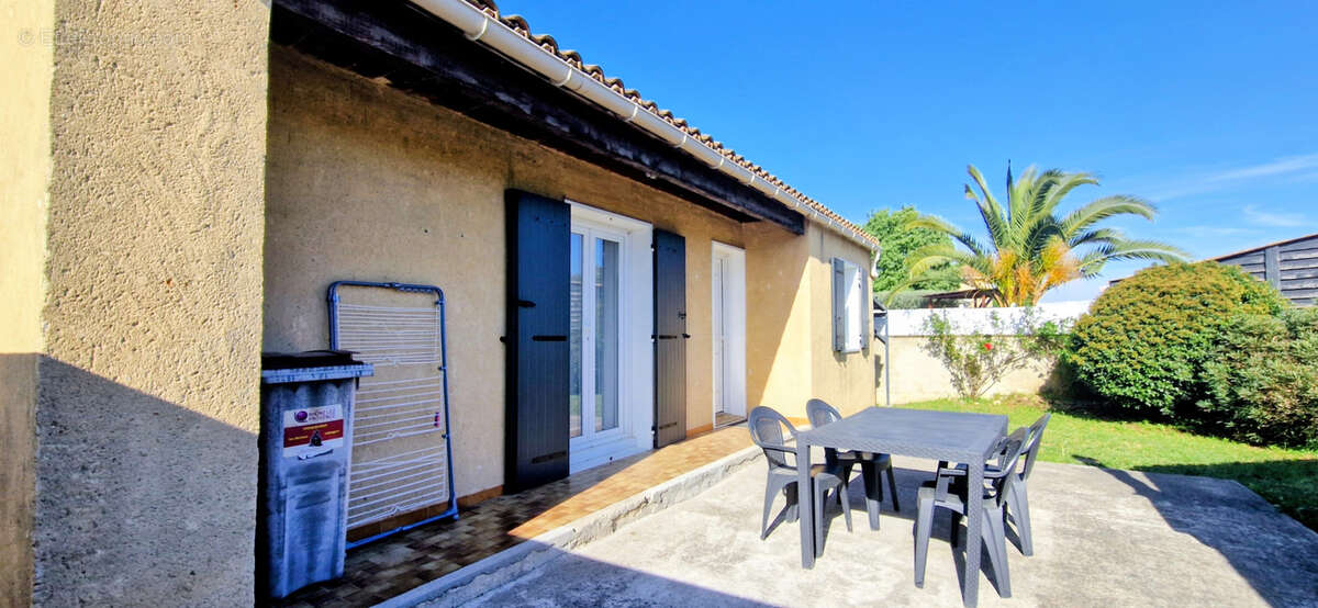 Maison à BOLLENE
