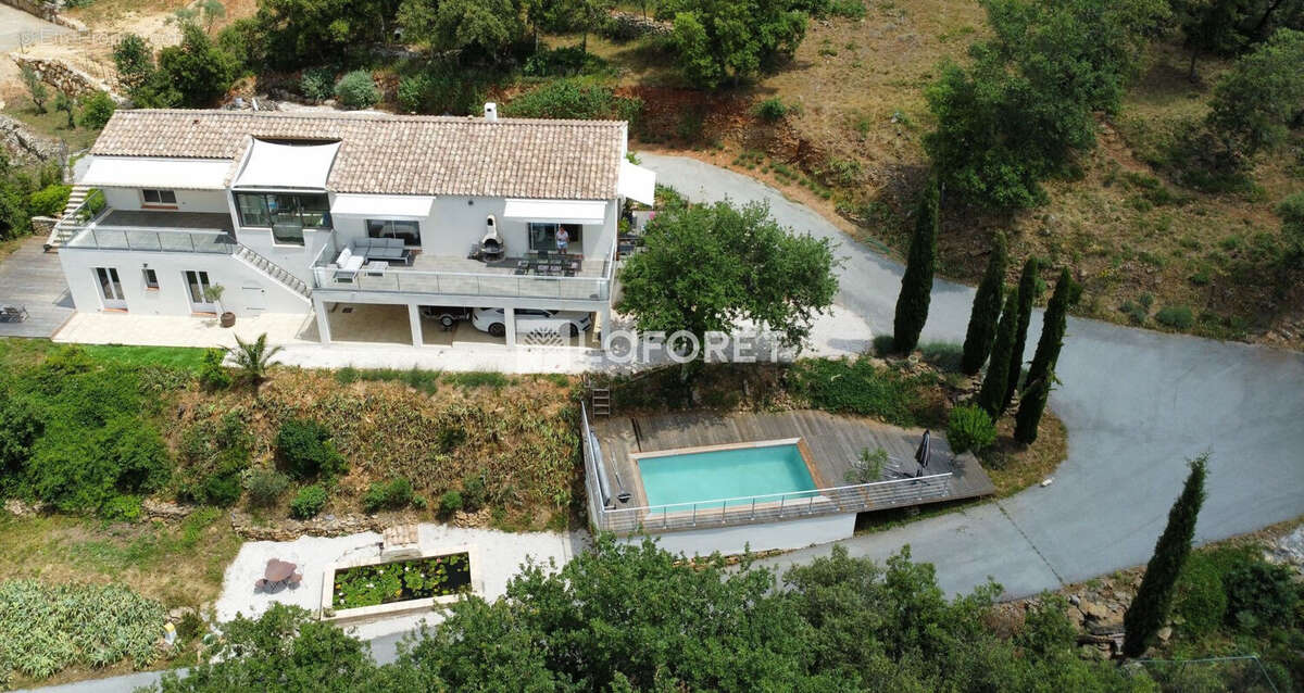 Villa Cabasse 9 pièces 230 m2  4 chambres avec piscine - photo 9