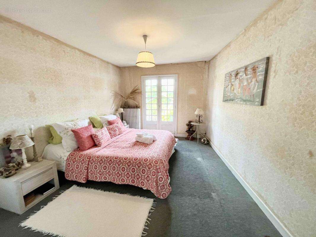 Maison à ANSAC-SUR-VIENNE