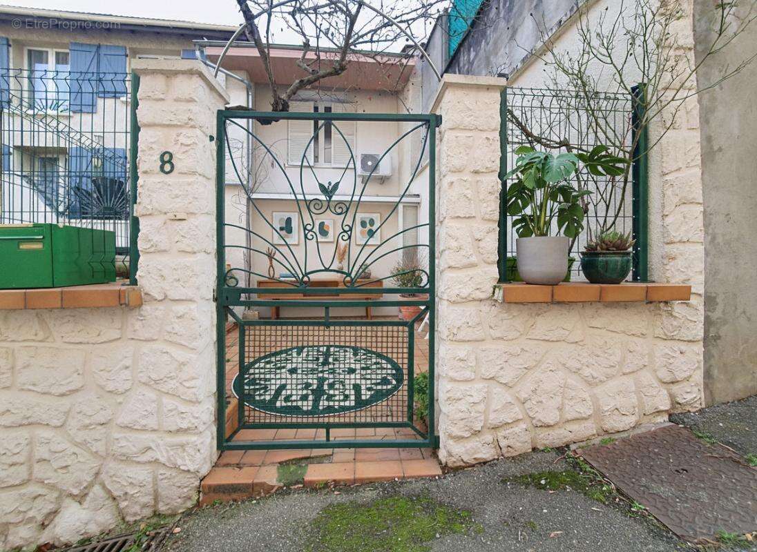 Maison à SAINT-SYMPHORIEN-D'OZON
