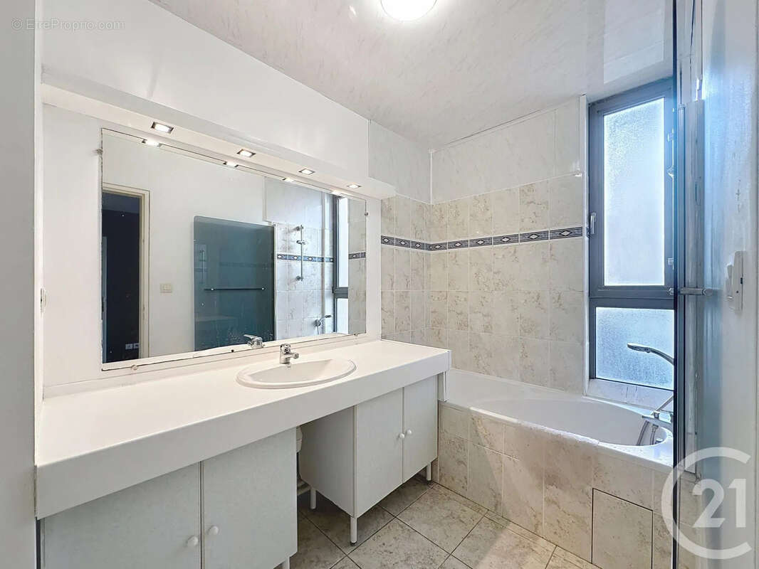 Appartement 53 m² à Troyes  - photo 6