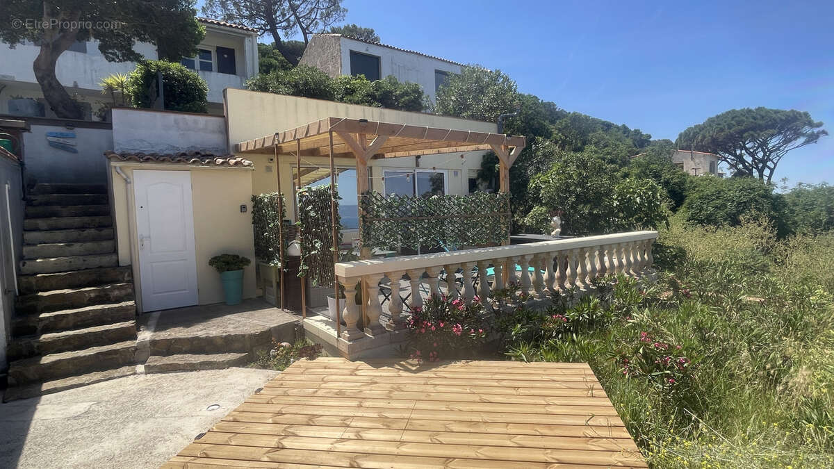 Appartement à HYERES
