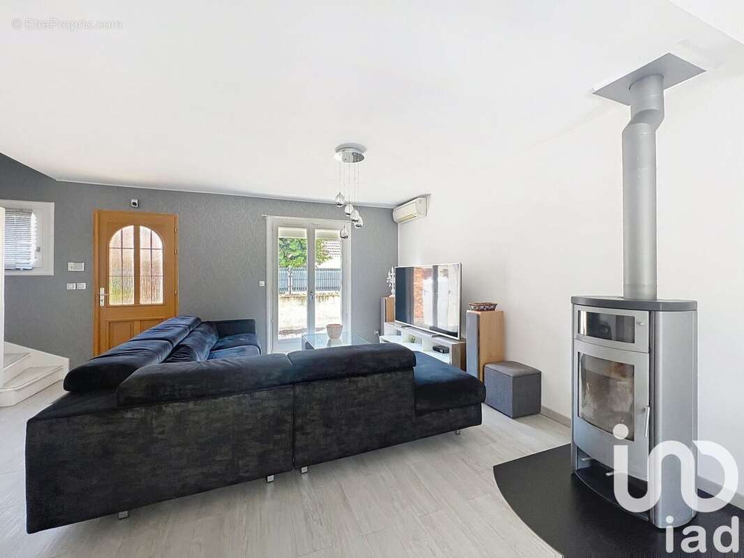 Photo 7 - Maison à LES CHAPELLES-BOURBON