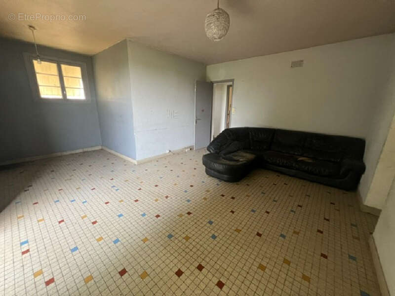 Maison 108 m² à Aiguillon  - photo 6