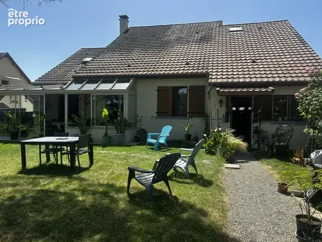 Villa avec piscine dans parc arboré - photo 15