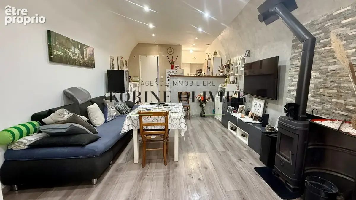 Appartement à JOUQUES