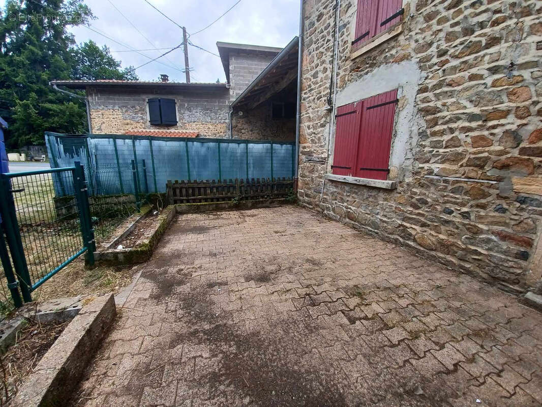 Maison à CLAVEISOLLES