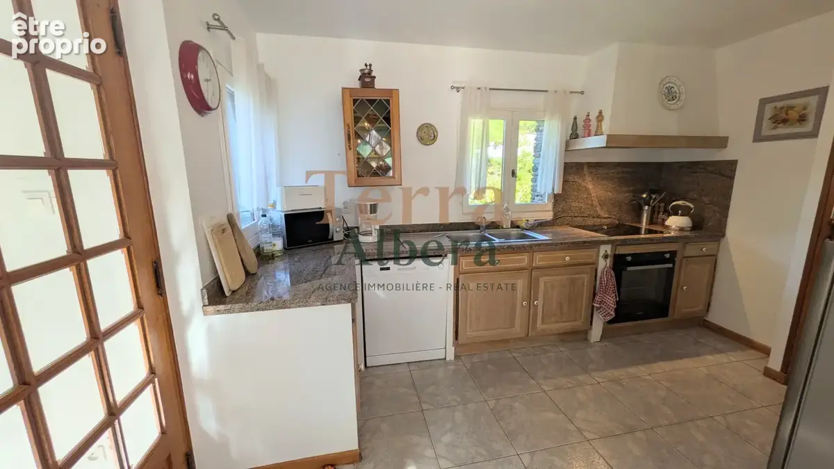 SOREDE Villa 2 logements ( T5 + T3 ) sur env 2000m2 - photo 13