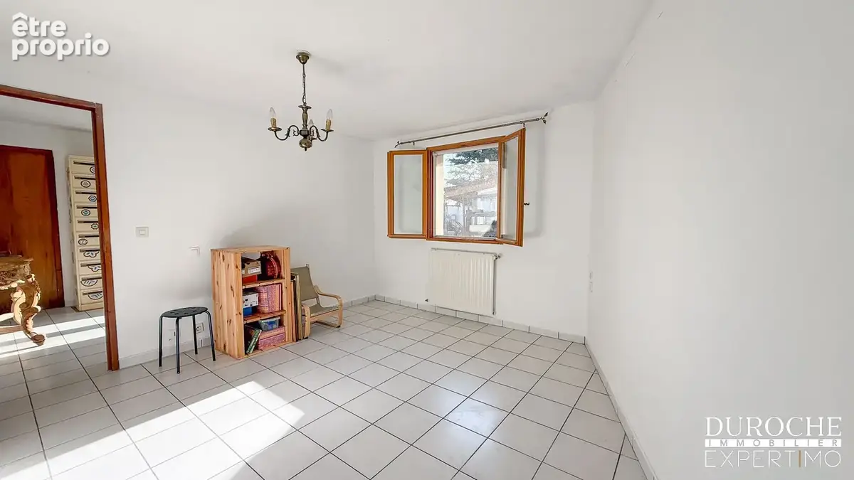 Orange, quartier Résidentiel Maison de 147m2 + appartement indépendant de 33m2 sur parcelle de 557m2 - photo 17