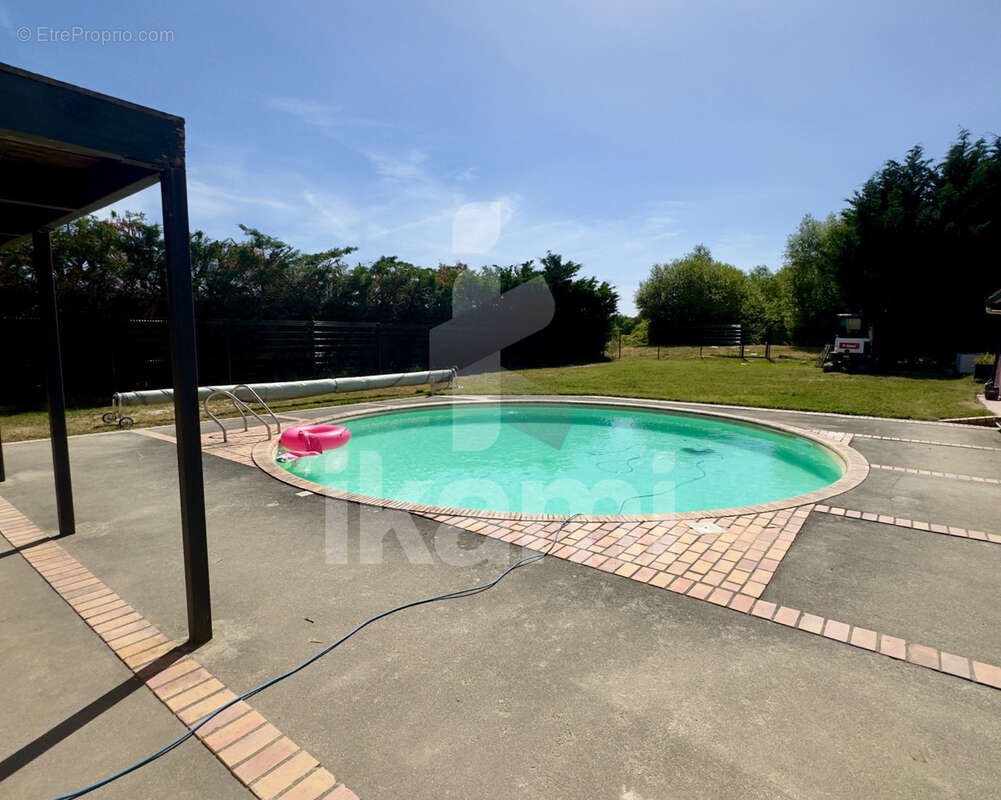 Maison familiale avec piscine sur 8 ha 58 - photo 3