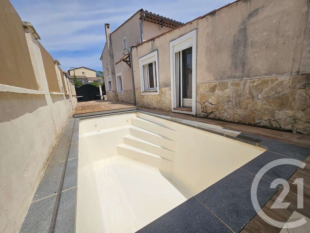 Maison 94 m² à Villeneuve-Loubet  - photo 4
