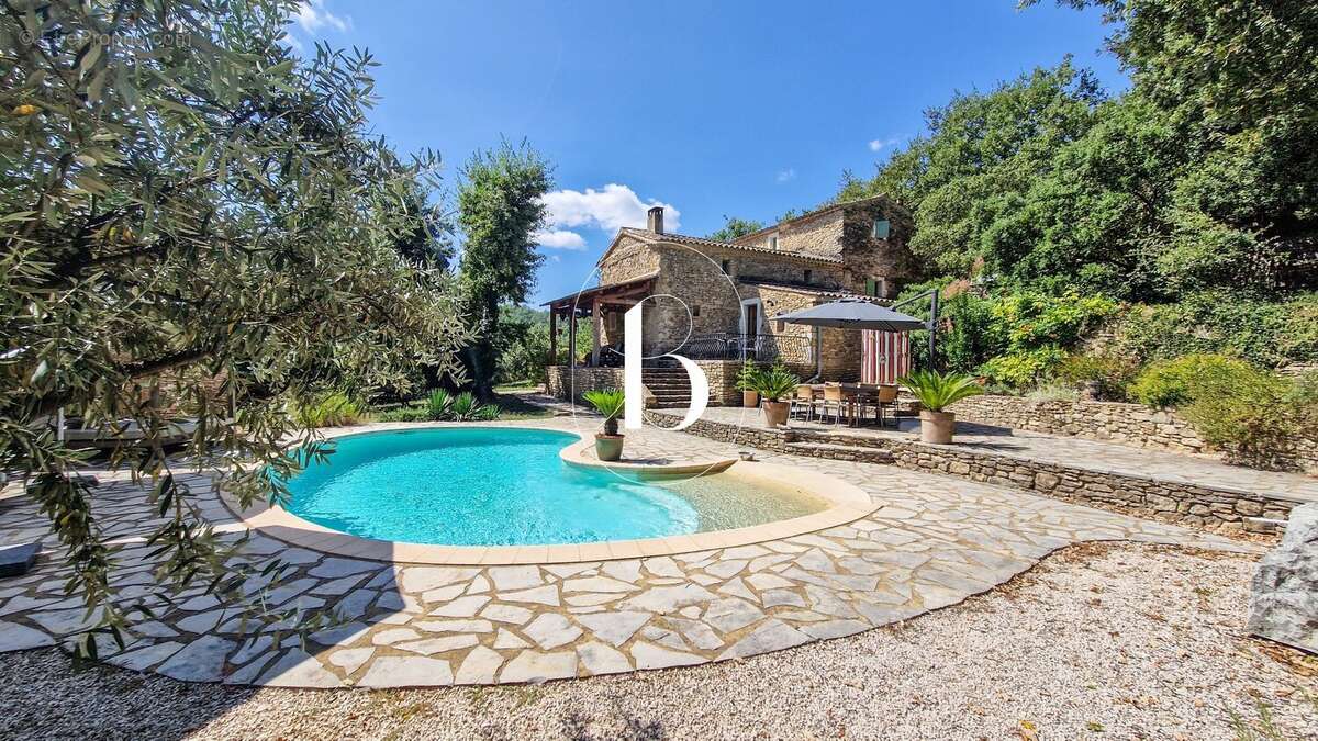 Maison à GOUDARGUES