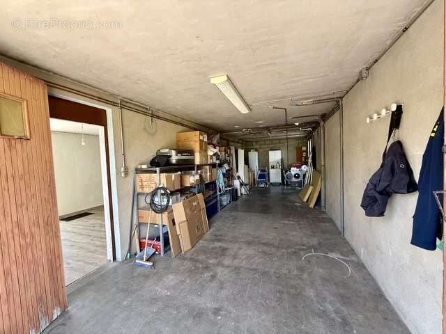 Maison familiale avec jardin et garage - photo 14