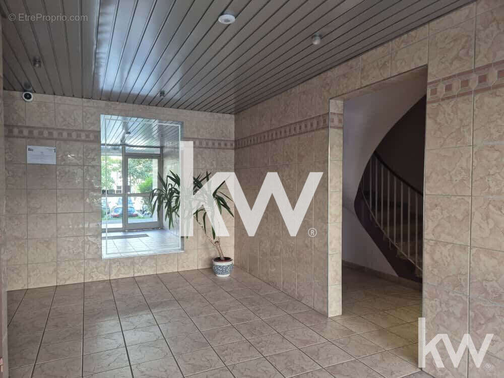 Appartement 89 m² à Saint-Etienne  - photo 6