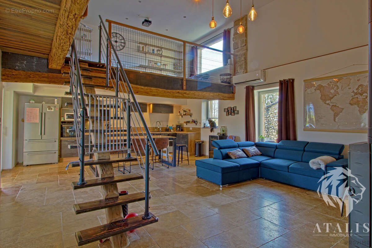 Maison à SAINT-LATTIER