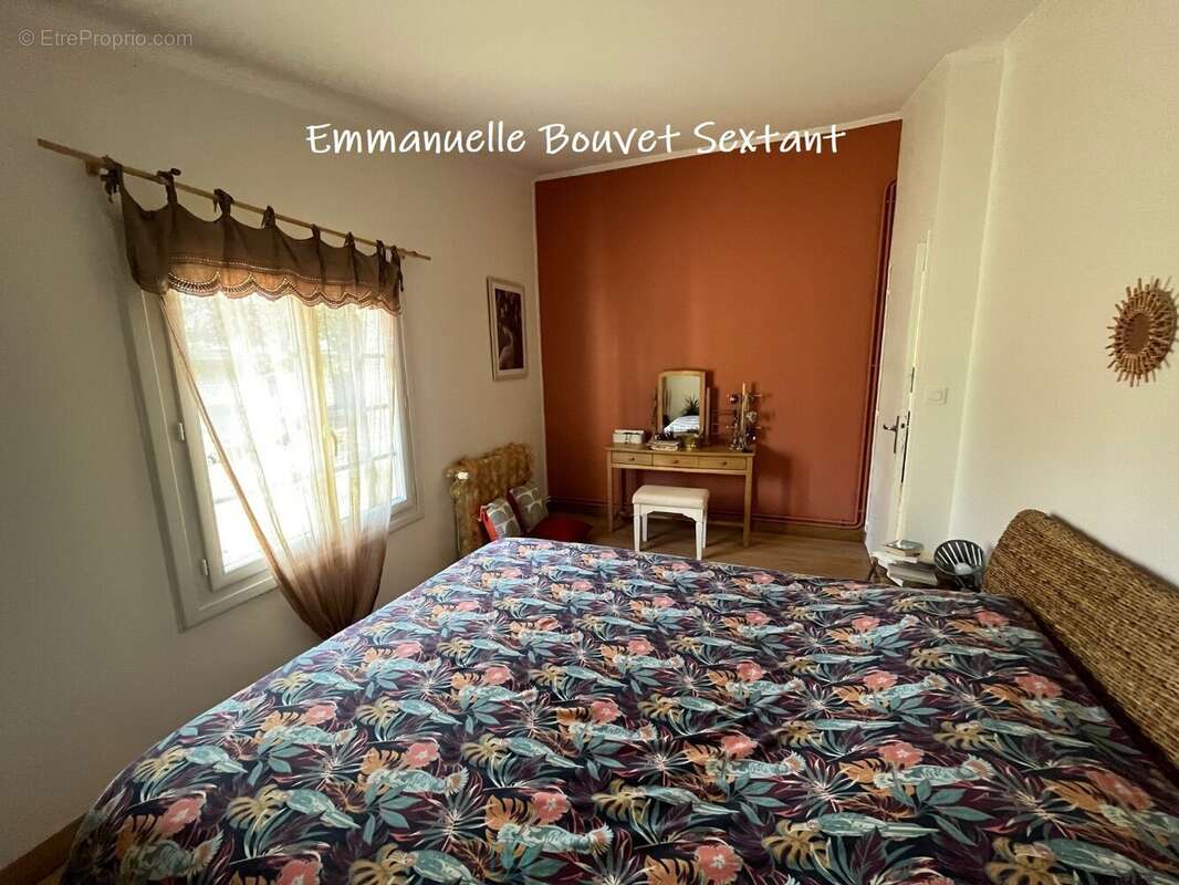 Maison en pierres, 4 chambres, 2 sde, garage, car-port, atelier, véranda, sur 4750 m2 clos. - photo 13
