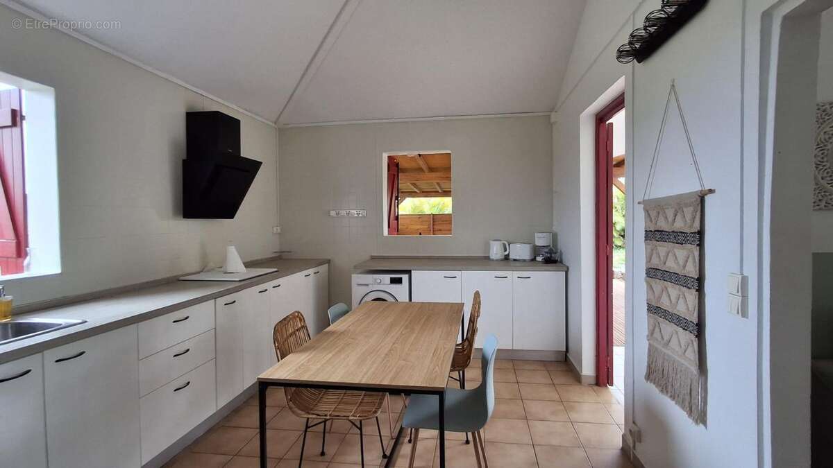 Maison à CAPESTERRE-DE-MARIE-GALANTE